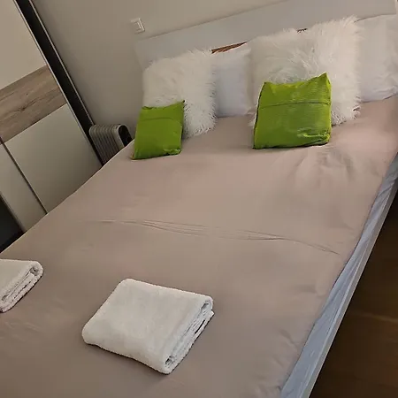 休闲民宿 شقة باريس