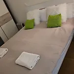 休闲民宿 Apartman Párizs
